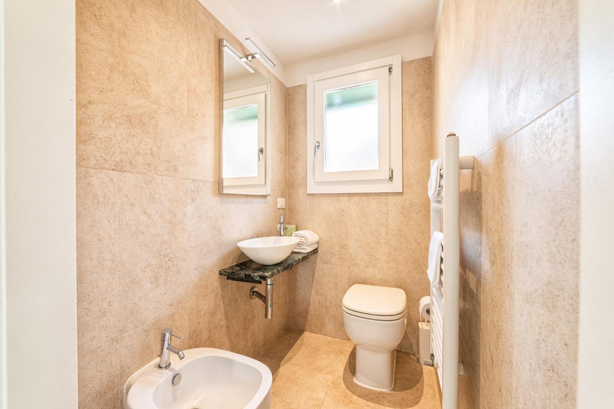Casanova Fenice - Canal View Venetië Kamer foto